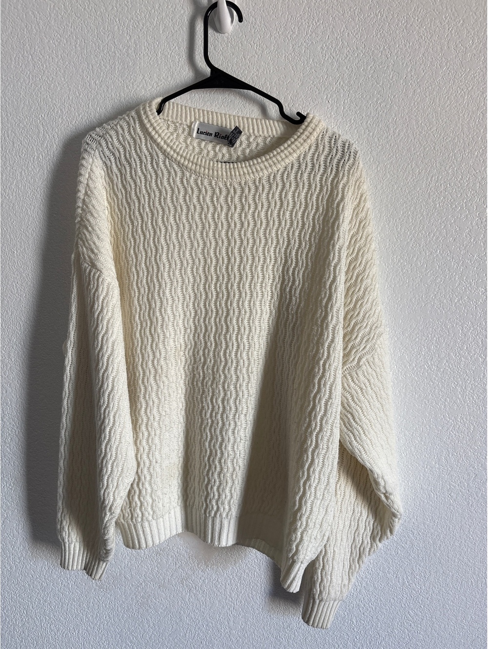 Lucien Rialto Large White Textured Knit Sweater